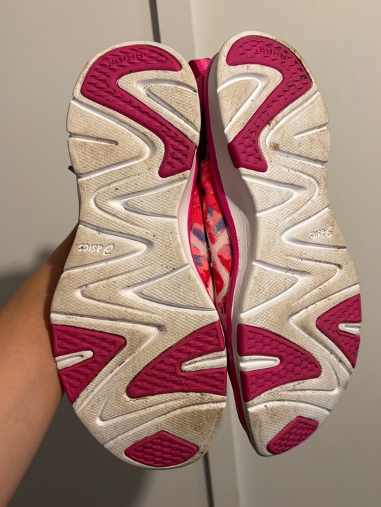 Asics S562N Pink and Mint Floral Sneakers - Picture 2 of 7